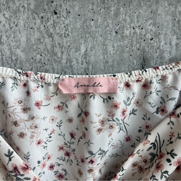 Amable Top - Picture 3 of 4